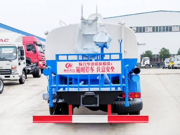 http://www.thewar.cn/public/uploads/images/20190902/1_20190902092044c2334.jpeg